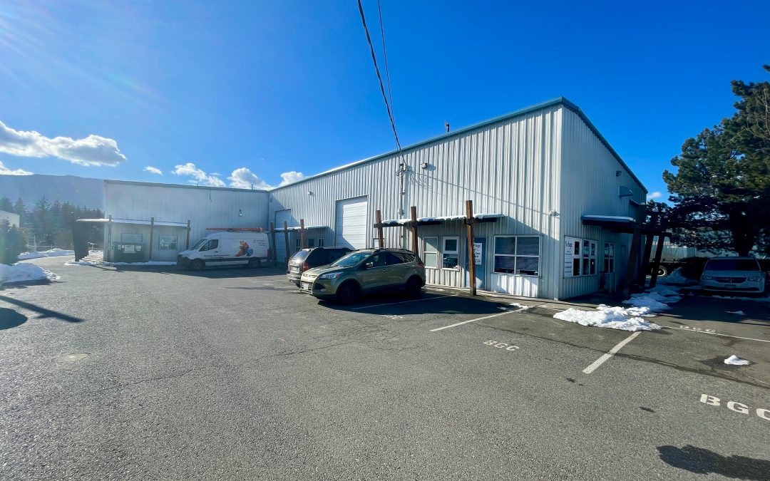 Unit B – 1985 Boxwood Road